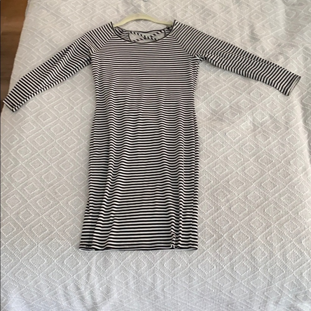 Striped 3/4 sleeve tube dress